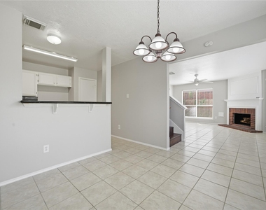 2034 Greenwest Drive - Photo Thumbnail 9