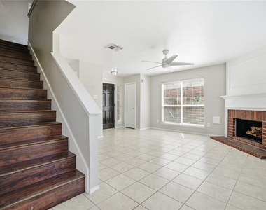 2034 Greenwest Drive - Photo Thumbnail 8