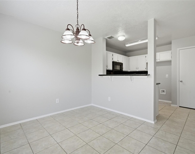 2034 Greenwest Drive - Photo Thumbnail 11