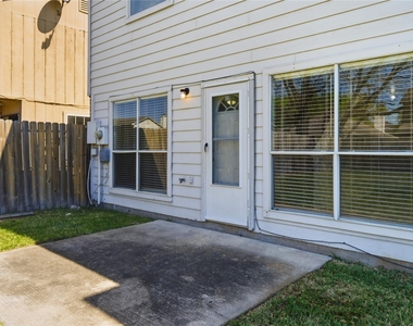 2034 Greenwest Drive - Photo Thumbnail 28