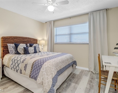 190 Turtle Lake Court - Photo Thumbnail 9