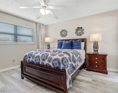 190 Turtle Lake Court - Photo Thumbnail 13