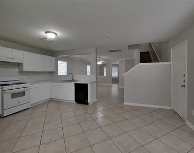 415 Remington Creek Drive - Photo Thumbnail 17