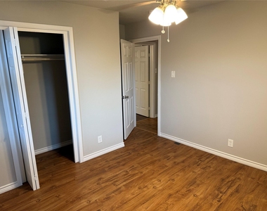 1934 Austin Avenue - Photo Thumbnail 11