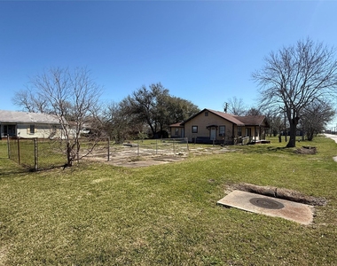 1934 Austin Avenue - Photo Thumbnail 22
