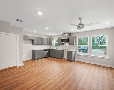 6609 Bacher Street - Photo Thumbnail 1