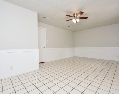 12713 Roy Harris Loop - Photo Thumbnail 15