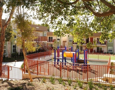 4986 Logan Ave - Photo Thumbnail 5