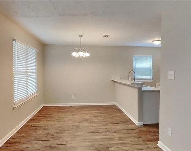 19746 Oakland Valley Drive - Photo Thumbnail 1