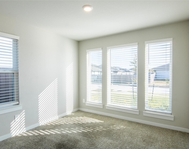 7226 Telford Hollow Trail - Photo Thumbnail 8