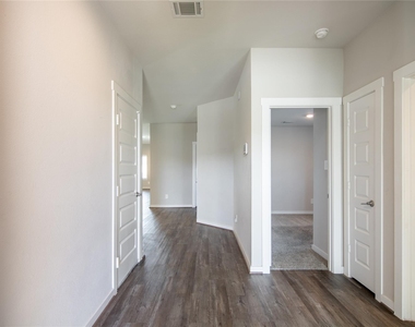 7226 Telford Hollow Trail - Photo Thumbnail 5