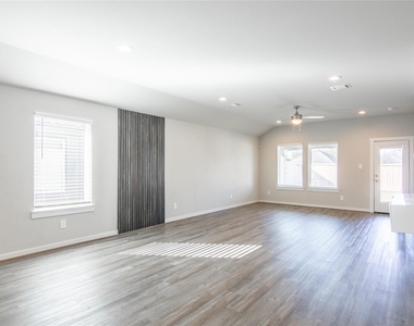7226 Telford Hollow Trail - Photo Thumbnail 38