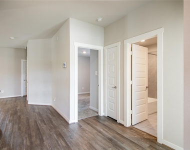 7226 Telford Hollow Trail - Photo Thumbnail 6