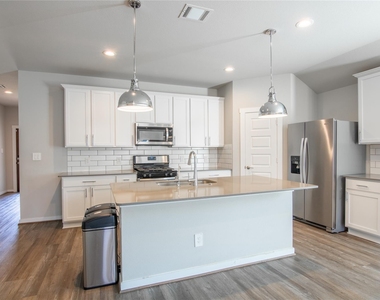 7226 Telford Hollow Trail - Photo Thumbnail 18