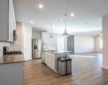 7226 Telford Hollow Trail - Photo Thumbnail 16
