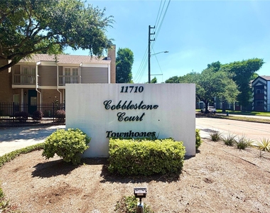 11710 Southlake Drive - Photo Thumbnail 37