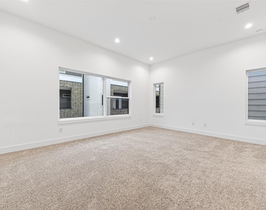 5841 Dolores Street - Photo Thumbnail 23