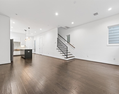 5841 Dolores Street - Photo Thumbnail 10