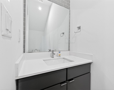 5841 Dolores Street - Photo Thumbnail 7