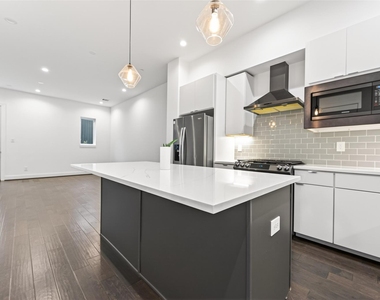 5841 Dolores Street - Photo Thumbnail 4