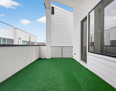 5841 Dolores Street - Photo Thumbnail 38
