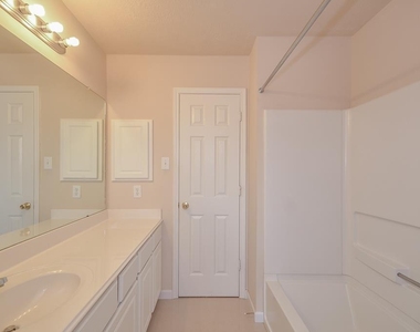 2135 Brinton Oaks Court - Photo Thumbnail 26