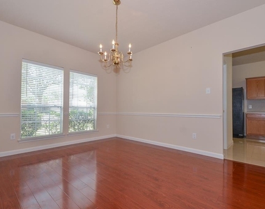 2135 Brinton Oaks Court - Photo Thumbnail 5