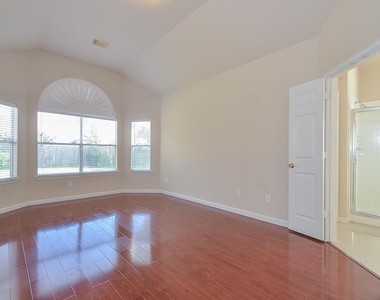 2135 Brinton Oaks Court - Photo Thumbnail 16