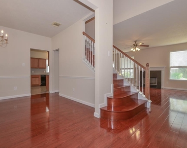 2135 Brinton Oaks Court - Photo Thumbnail 4