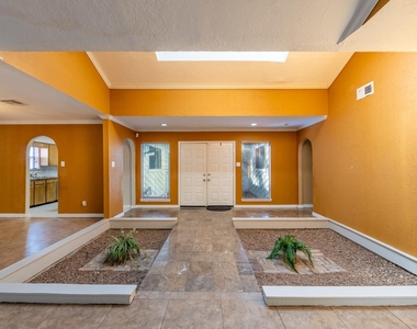 6030 Gallant Forest Drive - Photo Thumbnail 3
