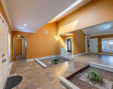 6030 Gallant Forest Drive - Photo Thumbnail 2