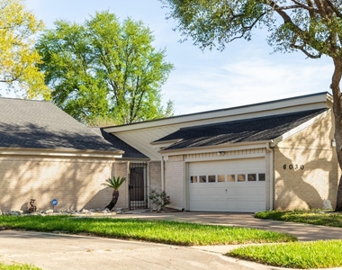 6030 Gallant Forest Drive - Photo Thumbnail 13
