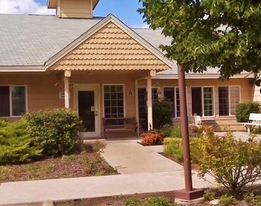 209 Canyon Street - Photo Thumbnail 5