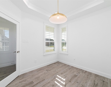 14435 Garden Grove Court - Photo Thumbnail 7
