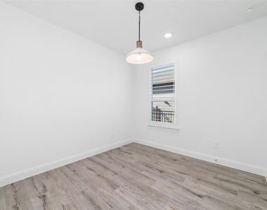 14435 Garden Grove Court - Photo Thumbnail 28