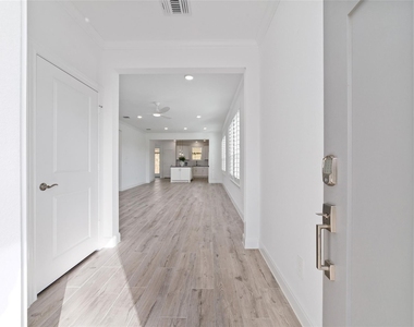 14435 Garden Grove Court - Photo Thumbnail 3