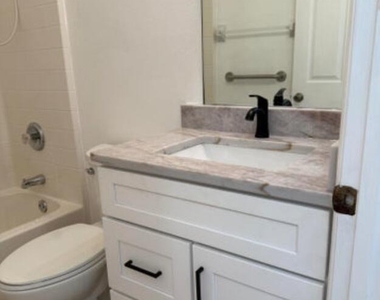 4304 Canby Drive - Photo Thumbnail 9