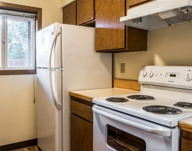 2210 Sw 19th St - Photo Thumbnail 9