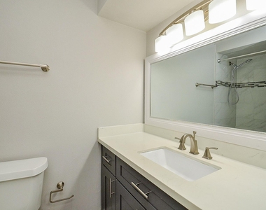 12633 Memorial Drive - Photo Thumbnail 11