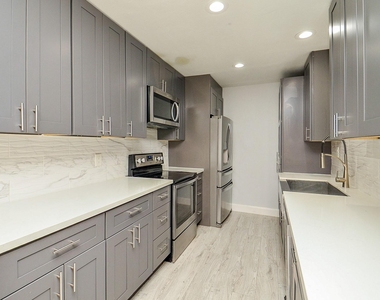 12633 Memorial Drive - Photo Thumbnail 7