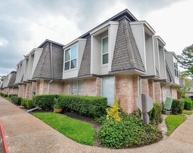 12633 Memorial Drive - Photo Thumbnail 17
