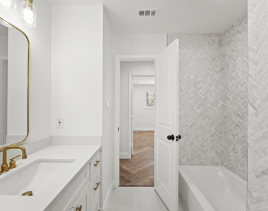 10722 Lynbrook Drive - Photo Thumbnail 15