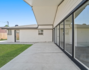 10722 Lynbrook Drive - Photo Thumbnail 27