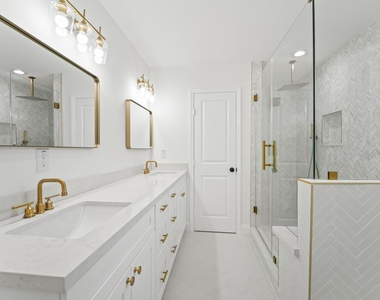 10722 Lynbrook Drive - Photo Thumbnail 18