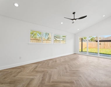 10722 Lynbrook Drive - Photo Thumbnail 22