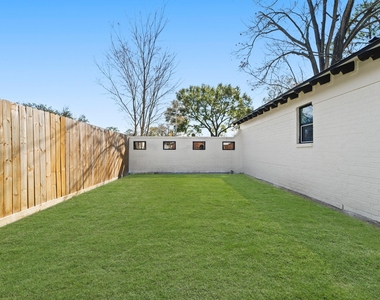 10722 Lynbrook Drive - Photo Thumbnail 30