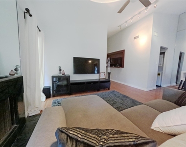 1881 Bering Drive - Photo Thumbnail 7