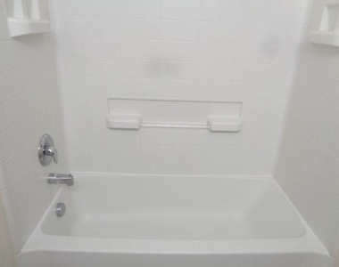 6702 Castle Terrace Court - Photo Thumbnail 17