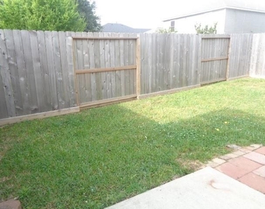 6702 Castle Terrace Court - Photo Thumbnail 33