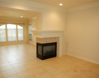 1903 Spring Cedar Lane - Photo Thumbnail 2
